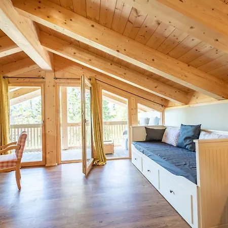 Haus Ludwig Alpenkraehe *