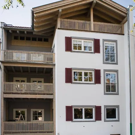 Haus Ludwig Alpenkraehe * Garmisch-Partenkirchen