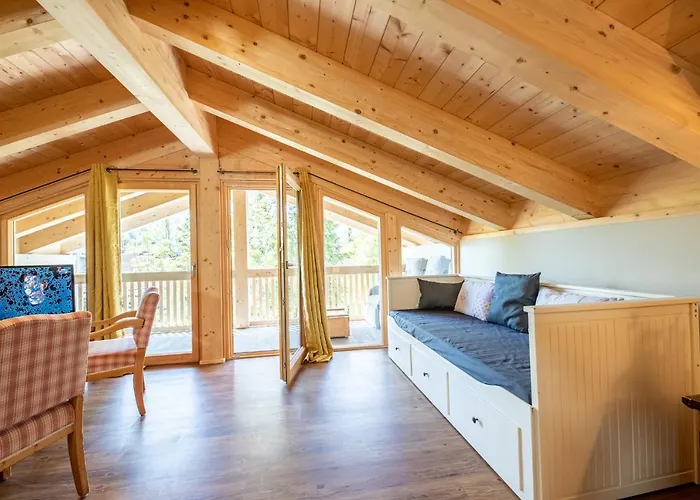 Haus Ludwig Alpenkraehe *